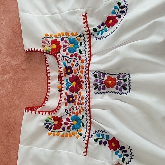 Floral Embroidered Mexican Style Girl's Dress - See Measurements for Sizing - Picture 2 of 9